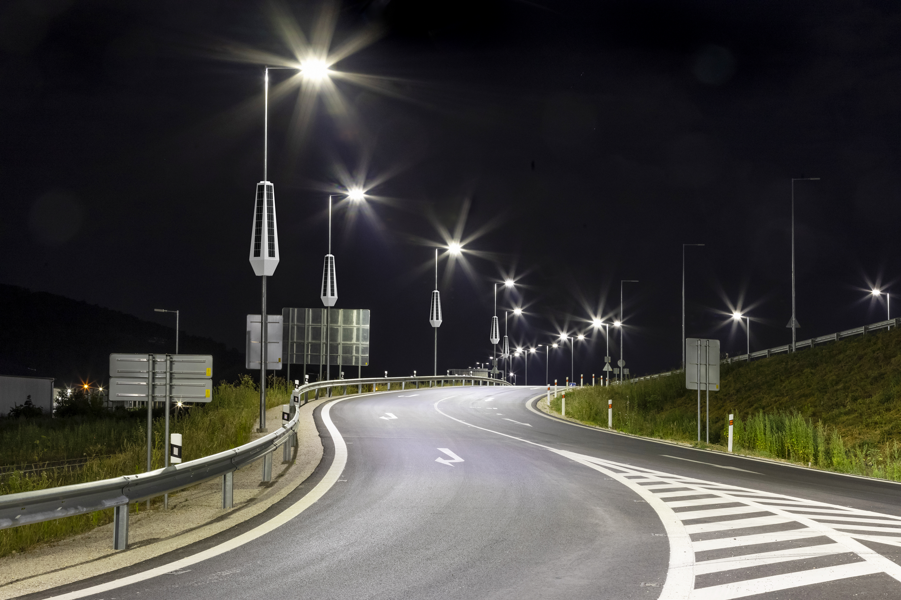 Solar-powered Street Lighting Projects Design & Execution